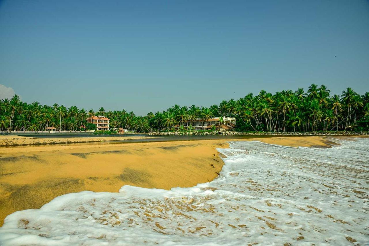 Beach And Lake Ayurvedic Resort, Kovalam Kültér fotó