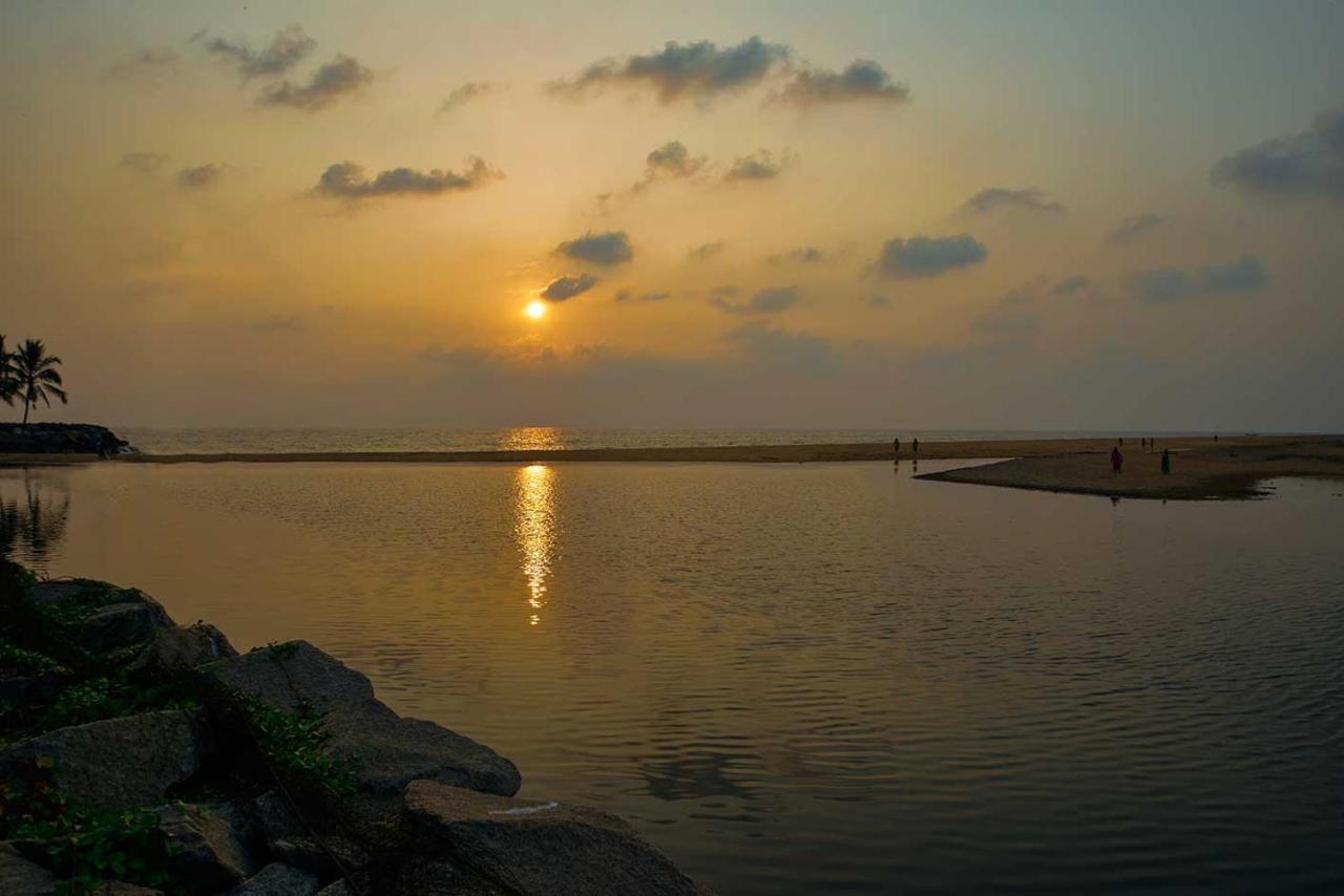 Beach And Lake Ayurvedic Resort, Kovalam Kültér fotó